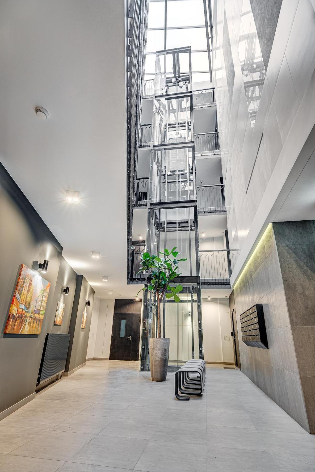Happy Inn Gold Studio, Self Check-In, Parking In The Underground Garage Вильнюс Номер фото