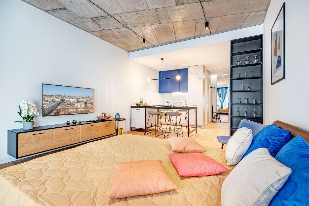 Happy Inn Gold Studio, Self Check-In, Parking In The Underground Garage Вильнюс Экстерьер фото